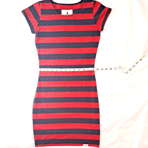 Claudio Milano Red and Navy Stripe Fitted Shirt Rugby Dress - Picture 4 of 13